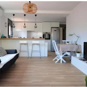  Apartamento Brand New & Location!!! Spotless